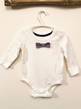 GAP Baby White Long Sleeve Bodysuit with Plaid Bow Tie 12-18 Months Onesie